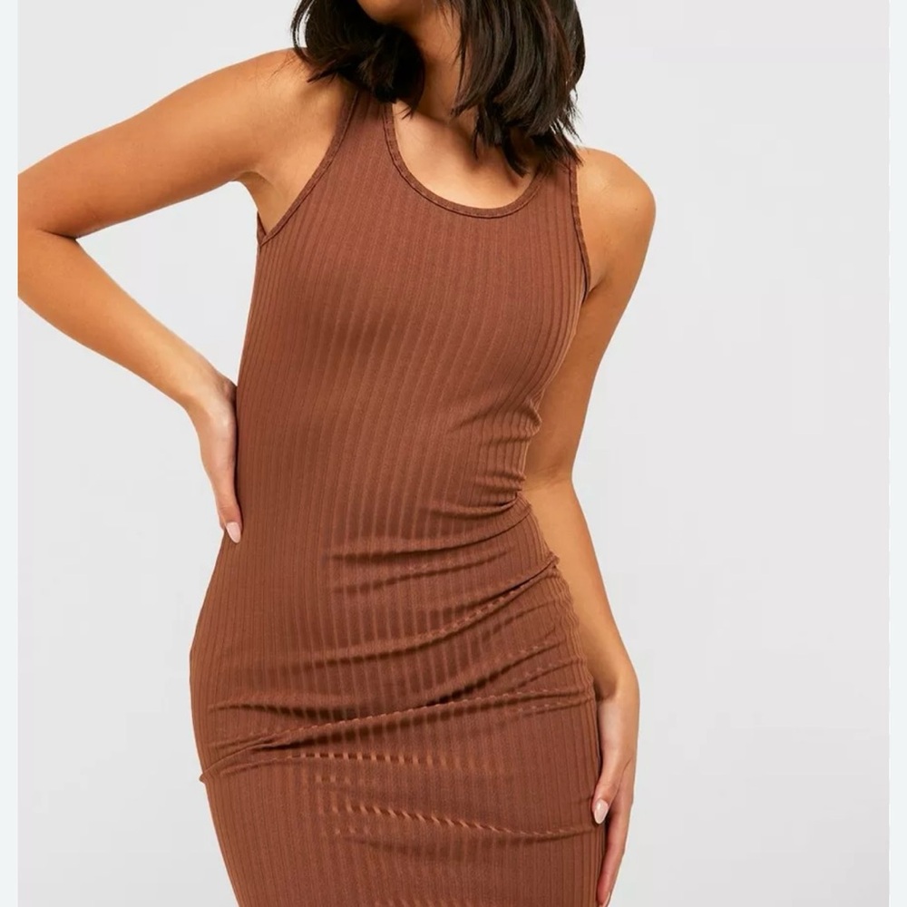 Black Sleeveless Dress with Zipper Detail 2 dresses